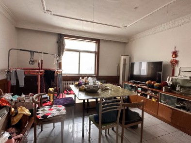 市中心文峰五街多层住人二楼东边户